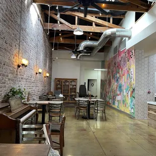 Very nice aesthetic!