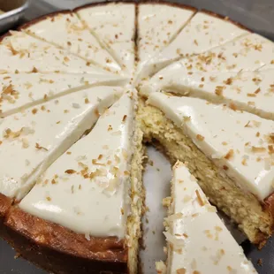 Pineapple coconut cheesecake