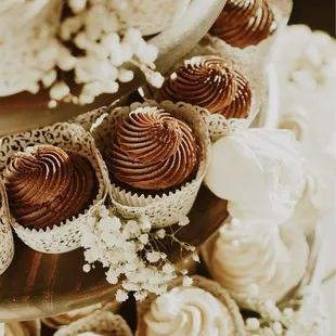 Delicious and Beautiful Cupcakes