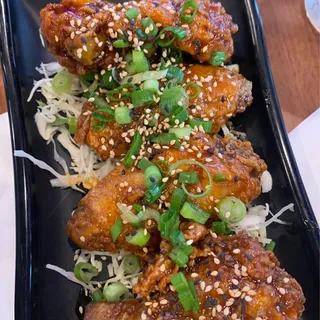 Honey Sriracha Wings