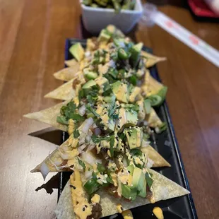 7 Spicy Tuna Poke Nachos