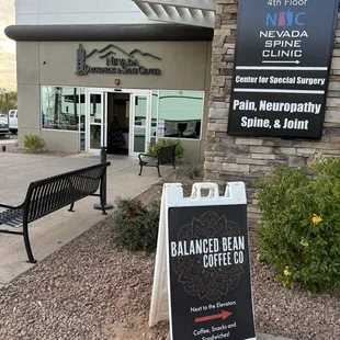 Came for the orthopedist but will be back for the coffee!!