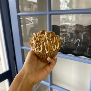 SEASONAL Apple Crisp Muffin (Cinnamon Muffin with Apples and Oat Streusel with Icing Drizzle)