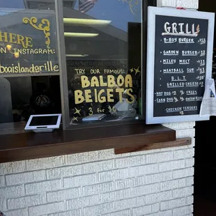 They can&apos;t spell