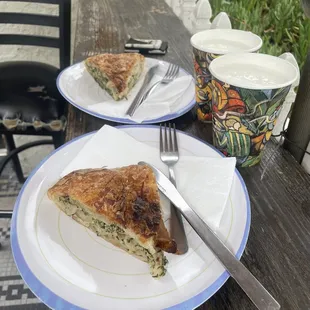 Burek ( sir/spanac )