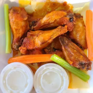 Spicy Buffalo Wings (6 Piece)