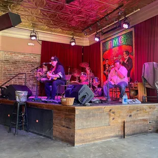 Woo hoo! These guys are Great!!