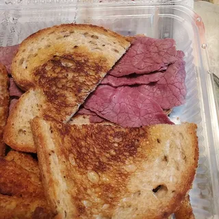 HOT PASTRAMI SANDWICH