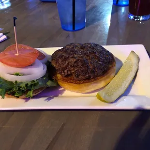 Baldwin Street Burger and imaginary fries.