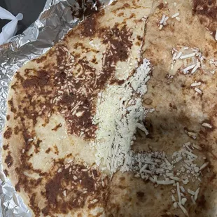 Fui a comprar unas baleadas y me las dieron todas crudas sin frijoles. Pagamos por algo, ¿verdad?