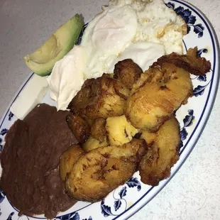 Desayuno Hondureño  Breakfast plate  (Served all day)