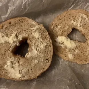 Plain bagel with butter