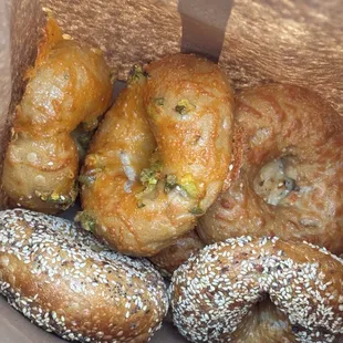 Asiago, jalapeño cheddar, and everything bagels.