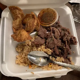 Bali beef plate (already dug into!) - replaced kimchi with mandu.