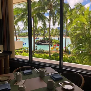 Breakfast seating indoor or outdoor