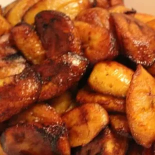 a plate of fried bananas