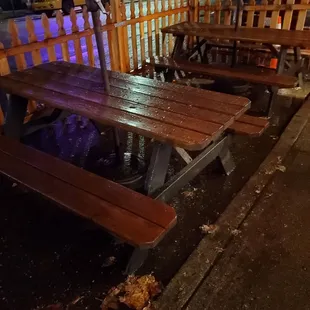 Outdoor seating (night)