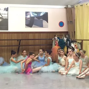 Rehearsal morning. Getting ready for Recital.