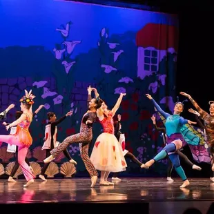 Alice in Wonderland 2016 finale