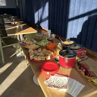 Have a large gathering? They've got you. We brought food and they provided cocktails!