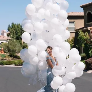 Our balloons make for some beautiful photo shoots #balloonsbycarolyn #balloonsinsacramento