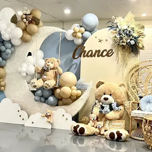 Over the moon baby shower with these adorable bears. Is this what you would like your baby shower to look like?  Call Balloon it!
