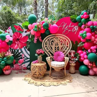 Aloha Baby!  Hawaiian them baby shower, how cute is this?! All items offered by Balloon it!