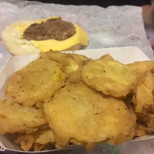 Small cheeseburger with fried squash