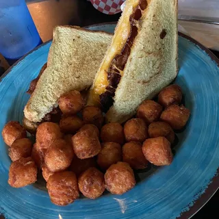 Bacon Grilled Cheese Sandwich