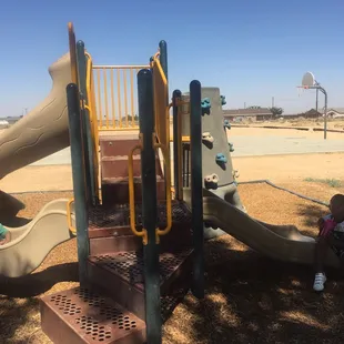 Small play area for kids to play.