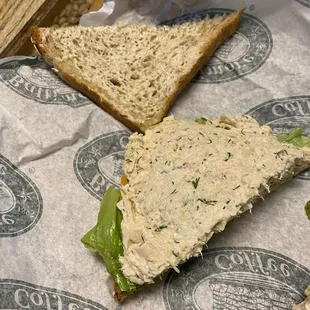 Tuna salad sandwich