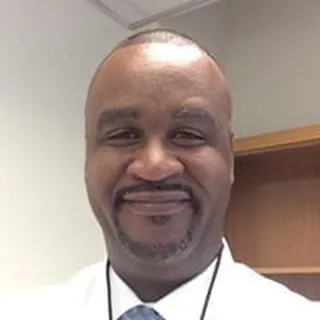André R.