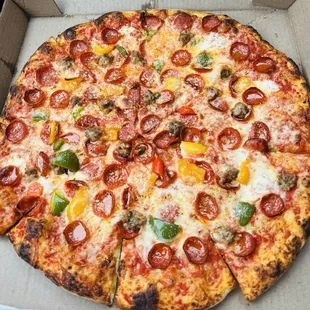 Pizza Supreme (16 inch)