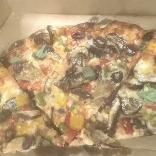 Cheese pizza + mushroom, pepper, olive