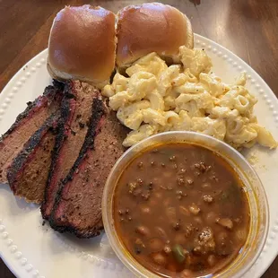 Nice smoke ring on the Brisket, and plenty of &quot;smoke&quot; flavor.