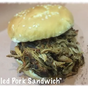 pulled pork sandwich