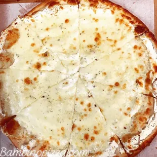 Gourmet Pizza: White Pizza ( 4 Cheese pizza)