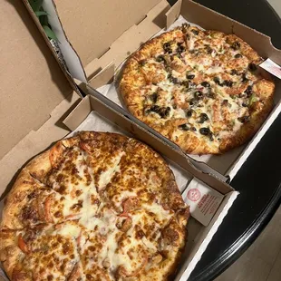 Shrimp Scampi Pizza and Veggie Combo Pizza