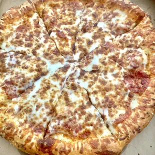 Pepperoni pizza so cheesy and delicious!