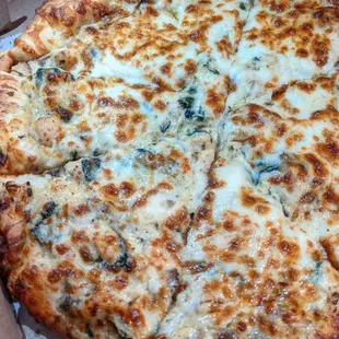 Chicken and sausage alfredo pizza