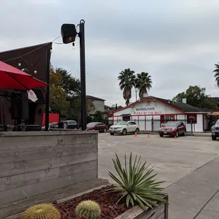 Bambolino&apos;s is right next to a taco place.  Both have limited parking.