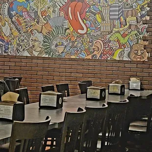 Large back area for large groups and/or parties