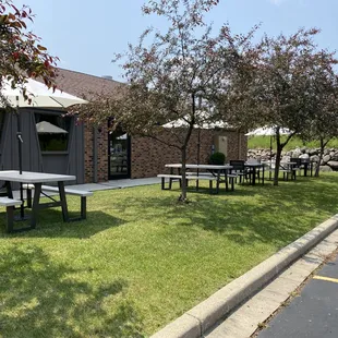 seasonal outdoor seating