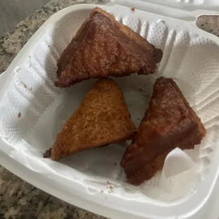 Standard Chinese takeaway shrimp toast. Very good by default