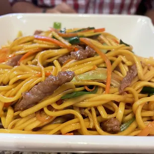 Beef Lo mein