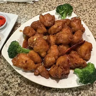 General Tso&apos;s Chicken, White Rice, and Spring Rolls