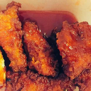 chicken wings and fried chicken, fried chicken wings, chicken, food, fried chicken, bbq chicken, bbq wings, poultry, chicken wings