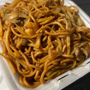 Shrimp Lo Mein