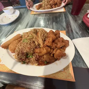 chicken wings and fried chicken, bbq wings, poultry, chicken wings, food, fried chicken wings, fried chicken, chicken, bbq chicken