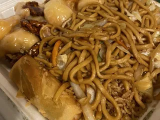 Lee’s Chinese Kitchen